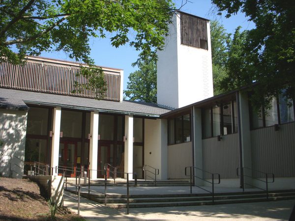 River Road Unitarian Church Entrance