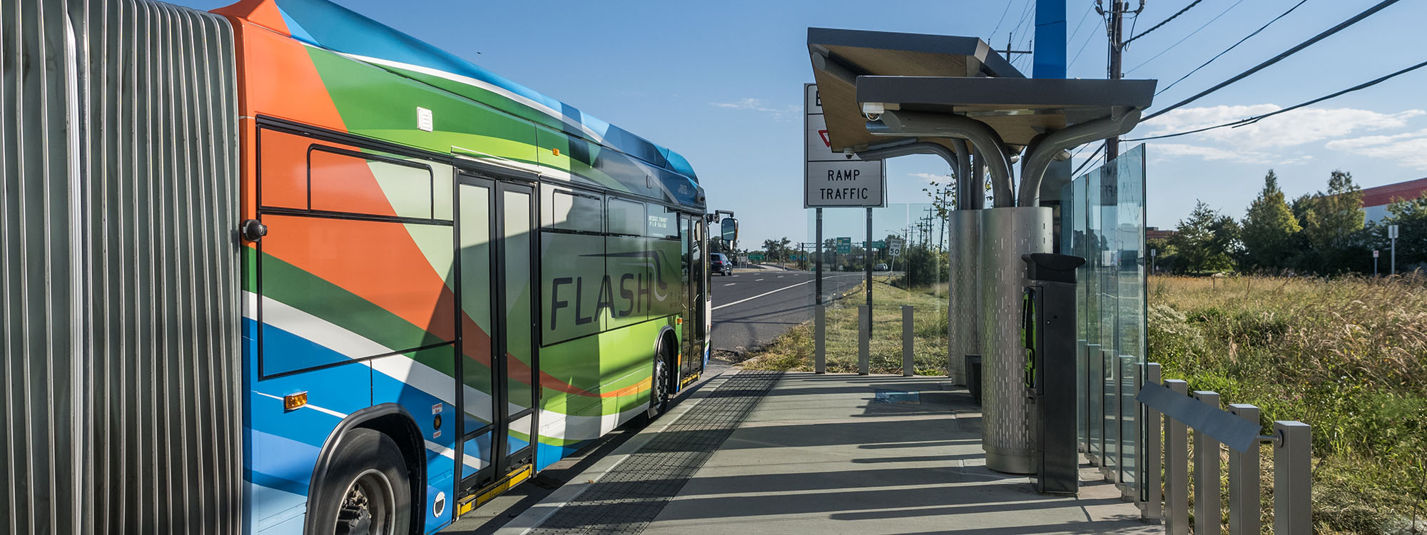 flash bus at station